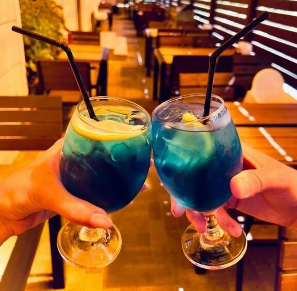 Кафе "AZUR 21" закрыто на зимний сезон.